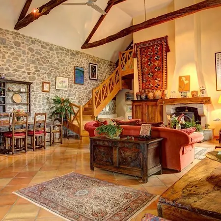 Saint-andre-de-najac Sleeps 8 Pool Wifi Villa *