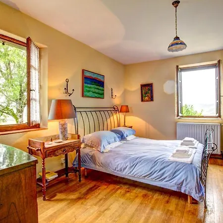 Saint-andre-de-najac Sleeps 8 Pool Wifi Villa