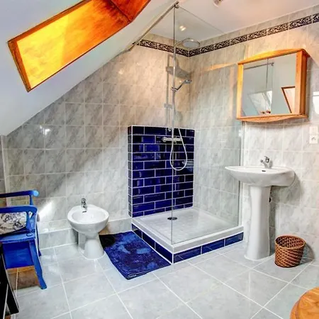 Saint-andre-de-najac Sleeps 8 Pool Wifi Saint-André-de-Najac
