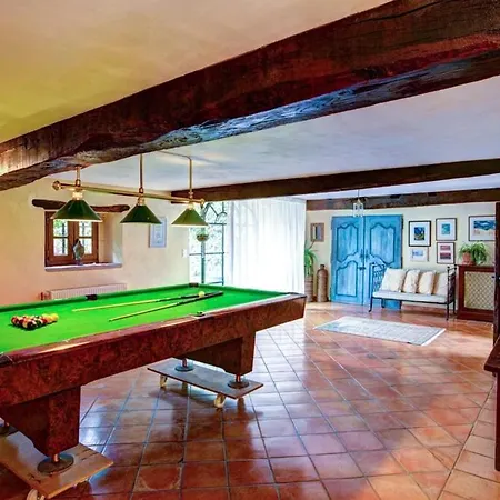 Saint-andre-de-najac Sleeps 8 Pool Wifi * Saint-André-de-Najac